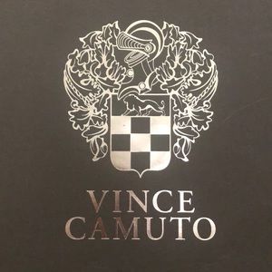 Meet your Posher, Becca